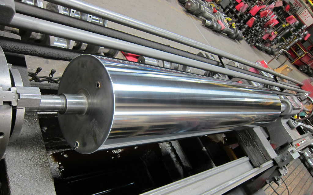 Machine roller restored by hard chrome plating, grinding and polishing