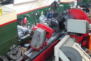 Crankshaft Grinder with Caterpillar 3600 series crankshaft