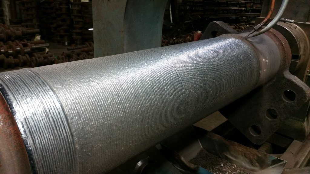 Submerged arc welding of a large rudder shaft